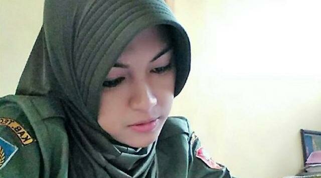 Rizma Uldiandari, Guru Cantik Berhonor Rp 75 Ribu per Bulan